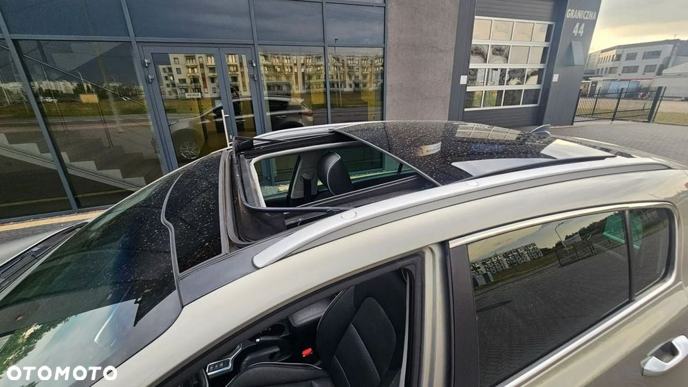 Kia Sportage - 12