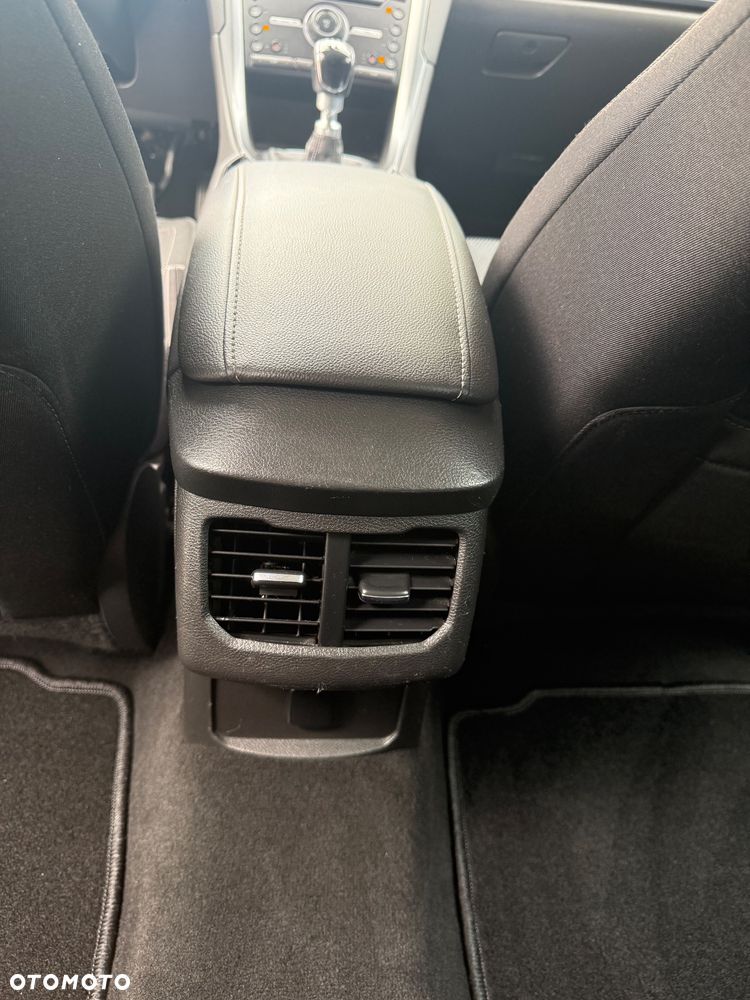 Ford Mondeo 2.0 TDCi Titanium - 22