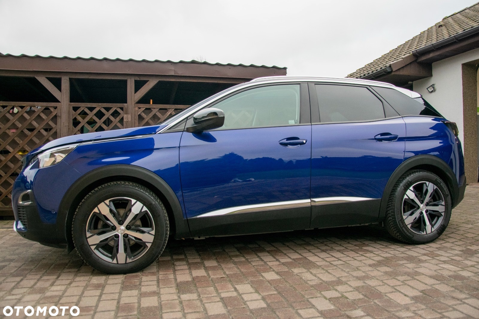 Peugeot 3008 1.5 BlueHDi Allure S&S EAT8 - 3