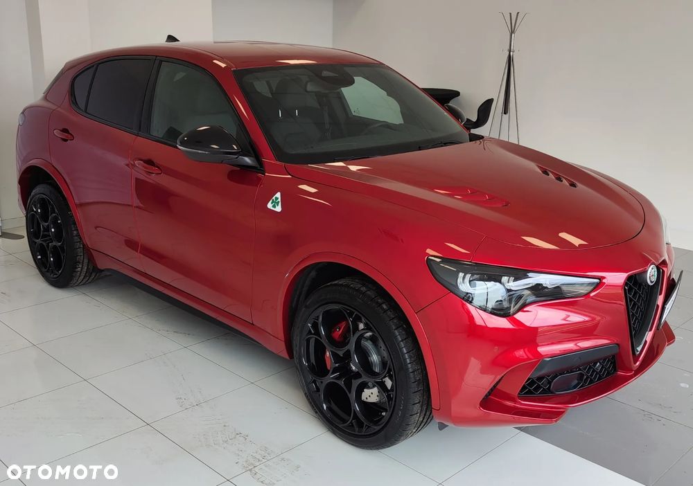 Alfa Romeo Stelvio V6 2.9 Bi-Turbo AT8-Q4 Quadrifoglio - 6