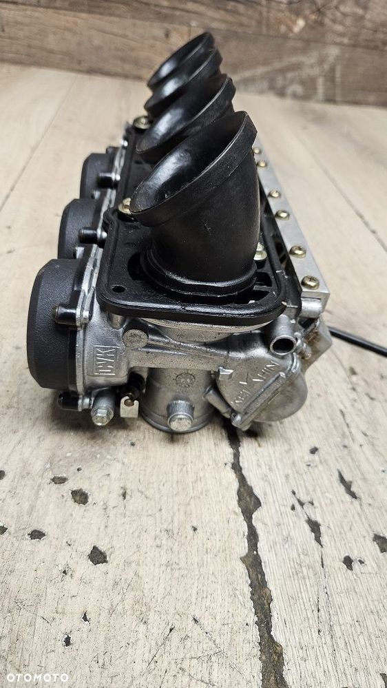 Gaźnik gaźniki Kawasaki ZZR1100 - 13