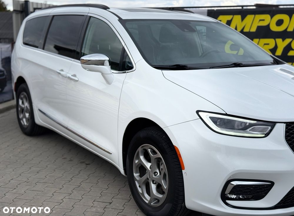 Chrysler Pacifica - 6