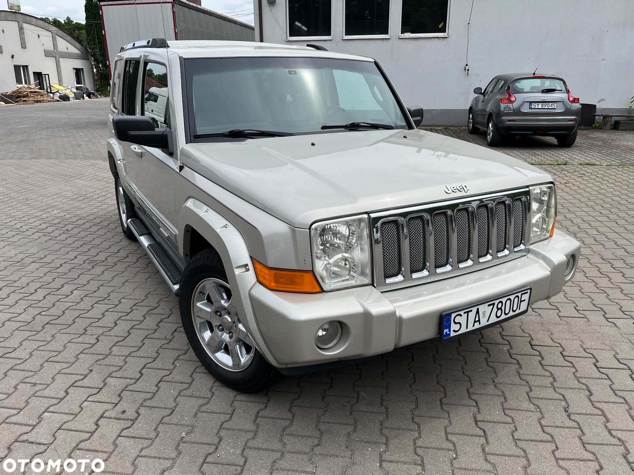 Jeep Commander 5.7 V8 HEMI Automatik Limited - 23