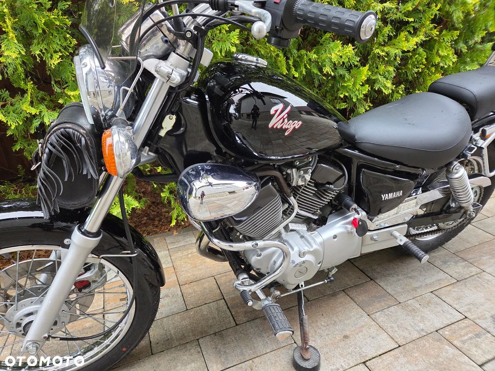 Yamaha XV - 9