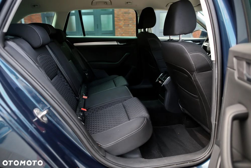Skoda Superb 2.0 TDI 4x4 DSG Style - 26