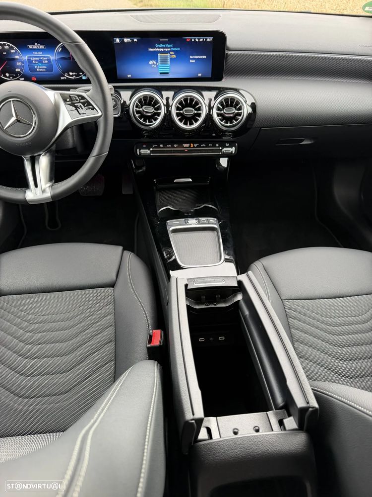 Mercedes-Benz A 250 e - 17