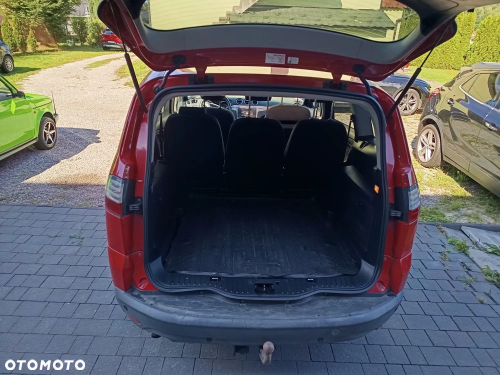 Ford S-Max 2.0 Titanium - 16