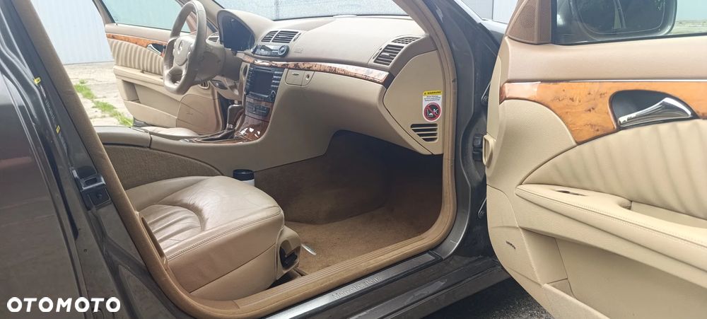 Mercedes-Benz Klasa E 350 4-Matic Elegance - 14