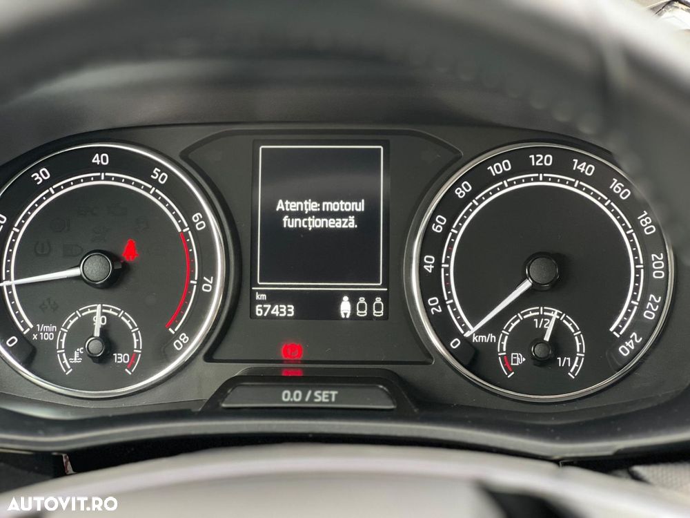 Skoda Fabia 1.0 MPI 80 CP Essence - 25