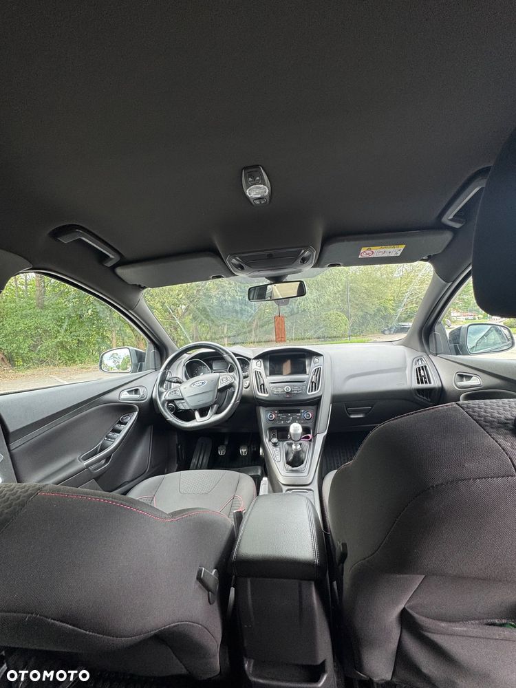 Ford Focus 1.5 EcoBoost ST-Line Black ASS - 16