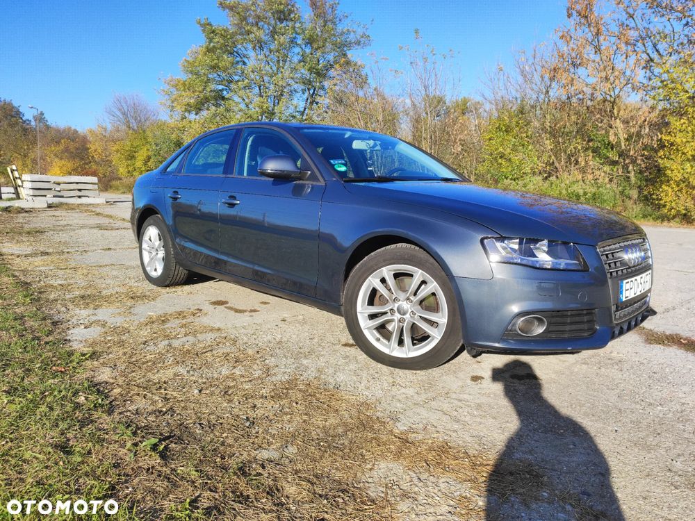Audi A4 Limousine - 7