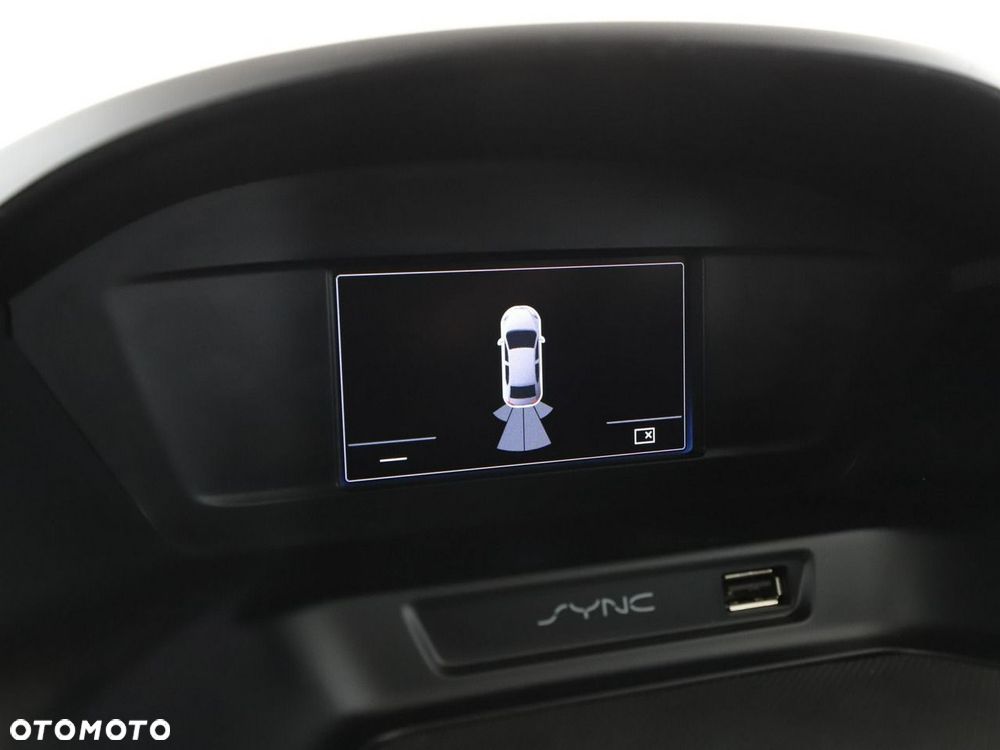 Ford Kuga 1.5 EcoBoost 2x4 Trend - 25