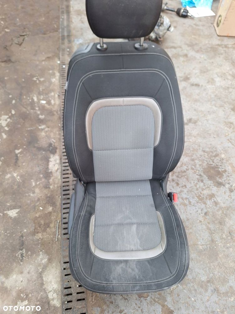 fotel prawy przod kierowcy kia pro proceed ii 2012- jd 3d uk - 3