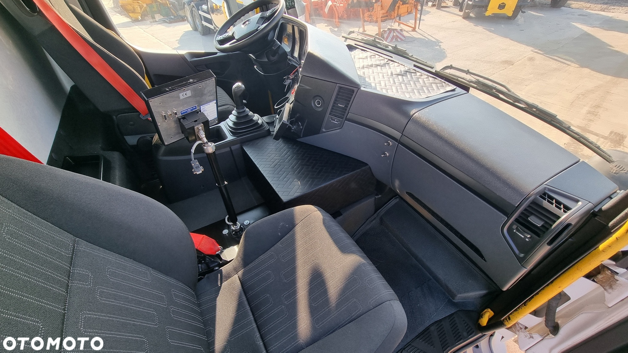 Mercedes-Benz AROCS 8x4 - 12