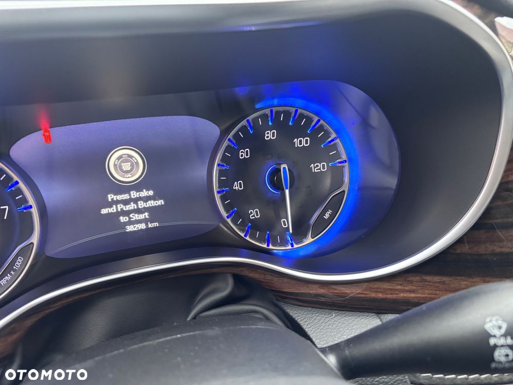 Chrysler Pacifica - 30