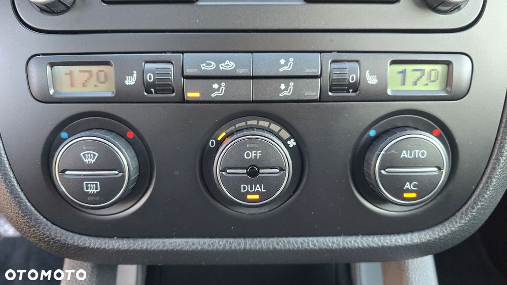 Volkswagen Golf - 18