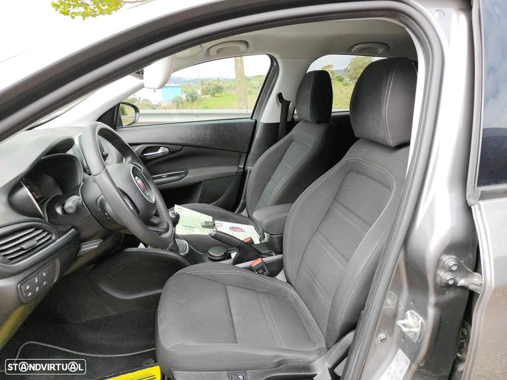 Fiat Tipo Station Wagon 1.6 M-Jet Lounge Tech J17 - 5