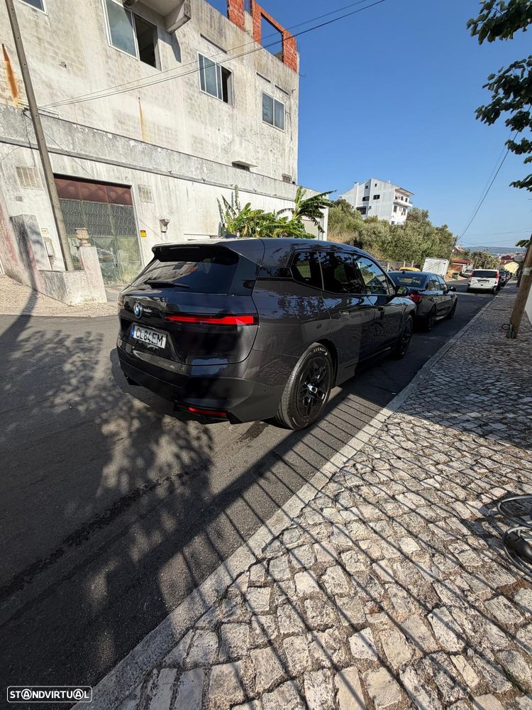 BMW iX xDrive 40 - 6