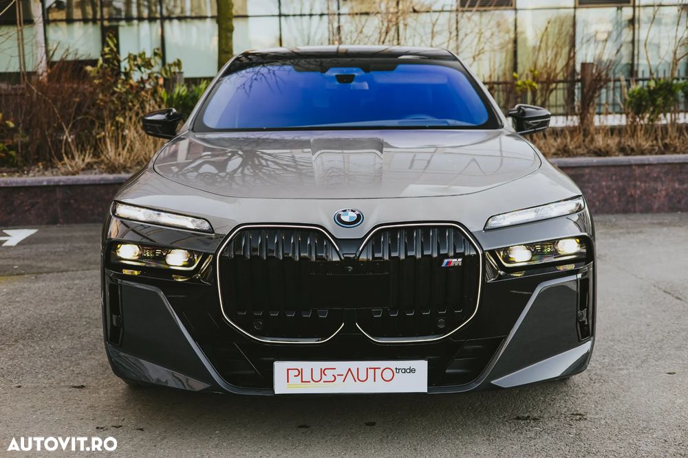 BMW M7 M760e xDrive - 2