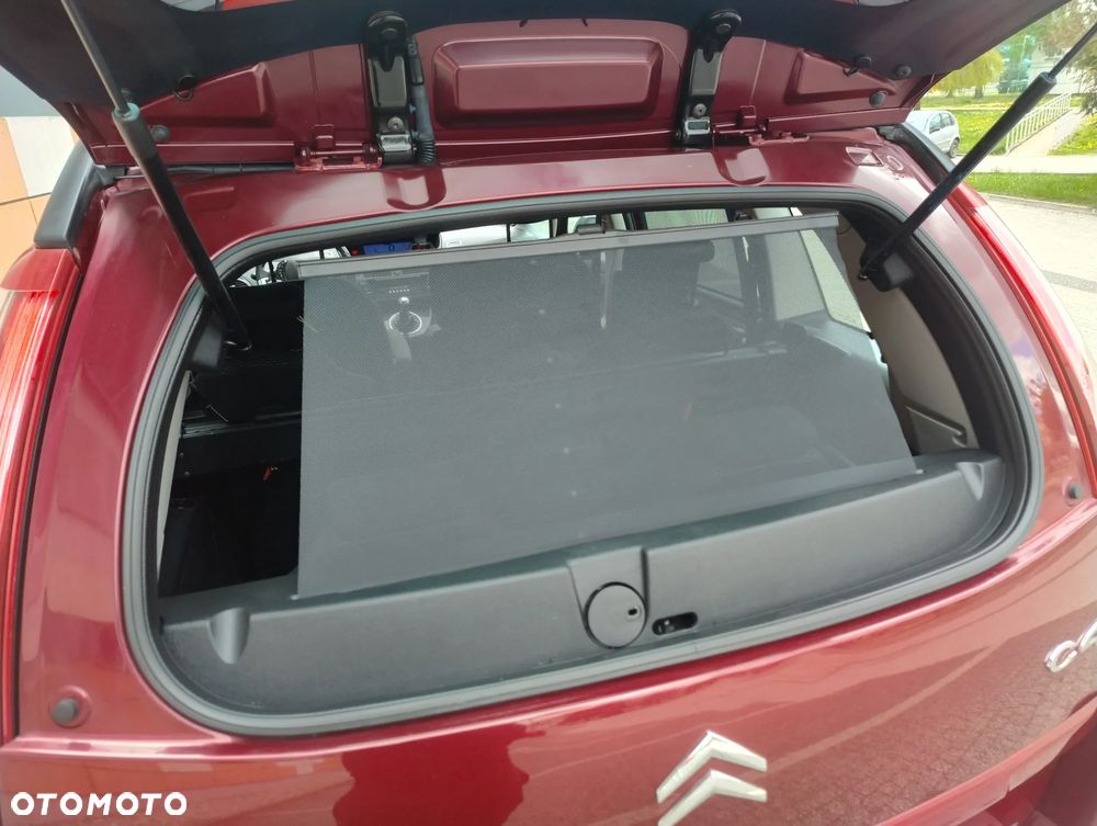 Citroën C4 Grand Picasso 1.8 16V Style - 23