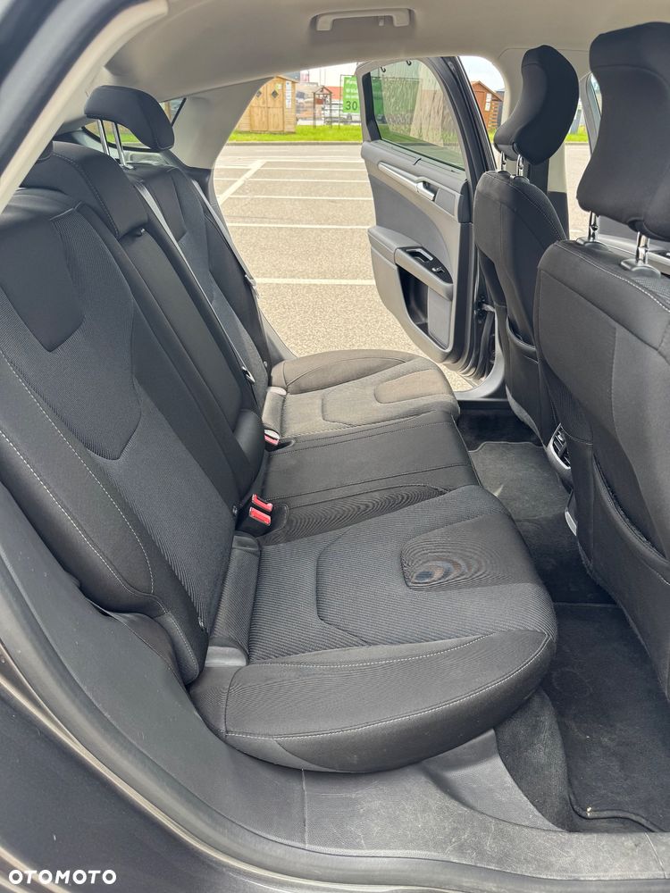 Ford Mondeo 2.0 TDCi Titanium PowerShift - 9