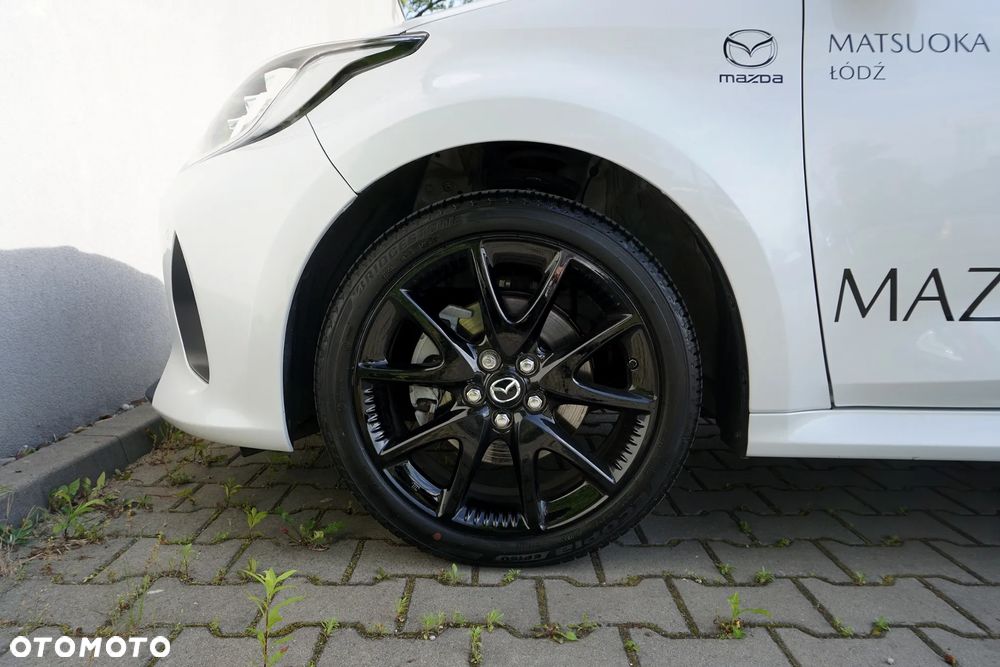 Mazda 2 Hybrid - 8