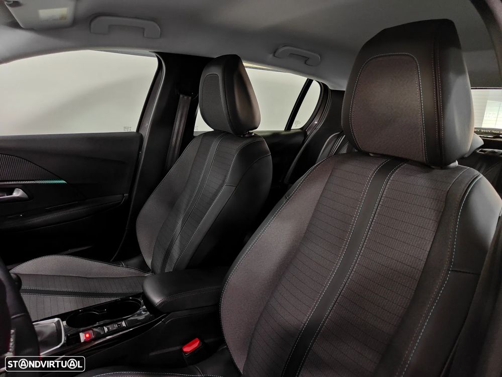 Peugeot 2008 1.2 PureTech Allure - 30