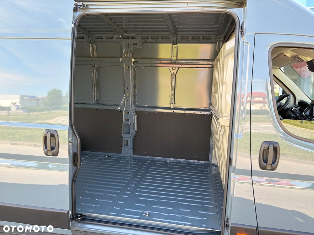 Fiat Ducato Furgon L4H2 180KM - 32