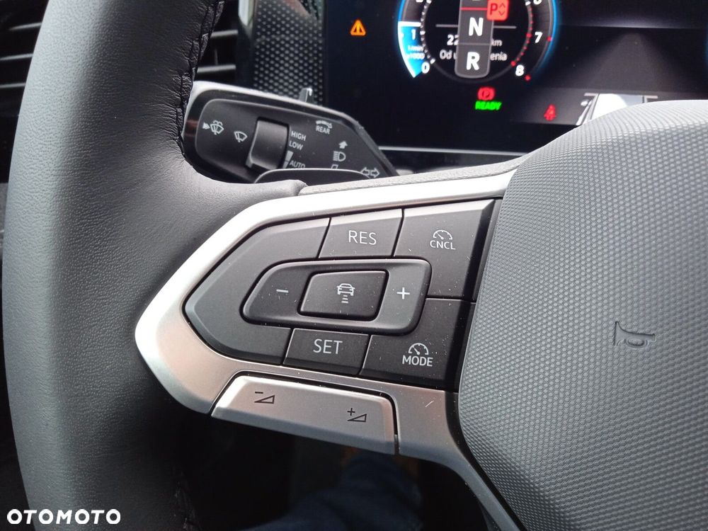Volkswagen Passat - 16