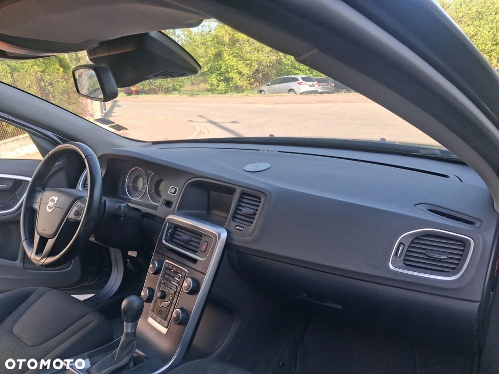 Volvo S60 DRIVe Kinetic - 15