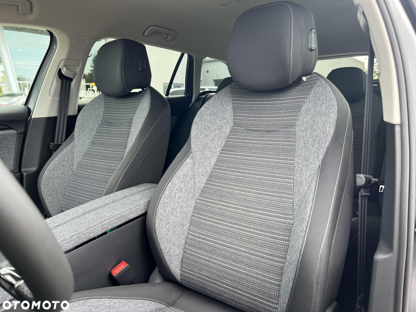 Skoda Superb 2.0 TDI SCR Edition 130 DSG - 25