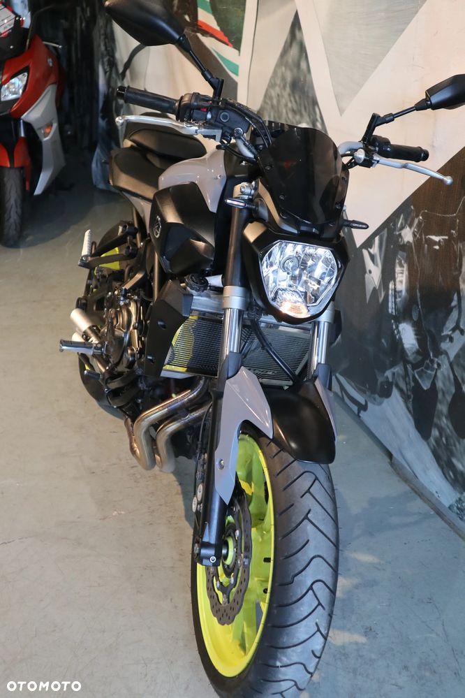 Yamaha MT - 3