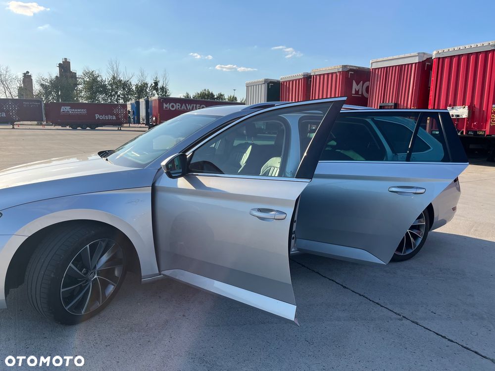 Skoda Superb 2.0 TDI L&K DSG - 24