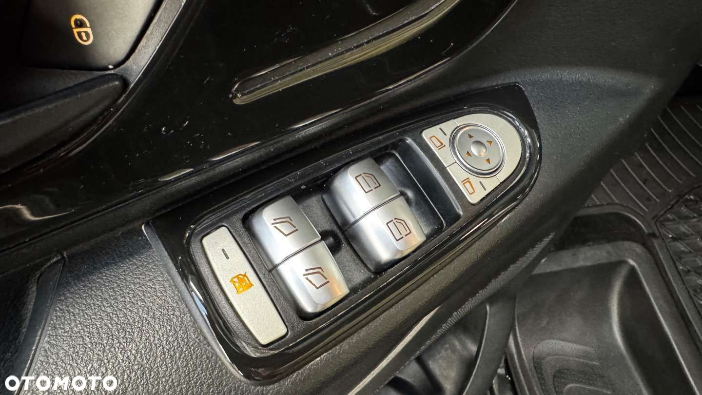 Mercedes-Benz Vito - 19