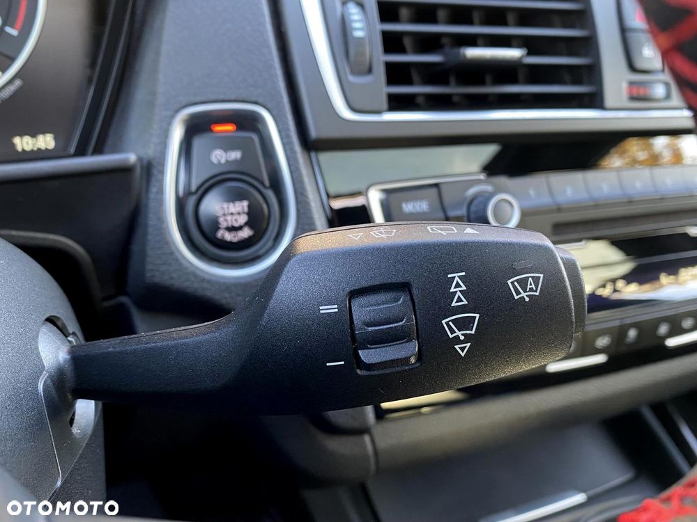 BMW Seria 1 120d M Sport - 38