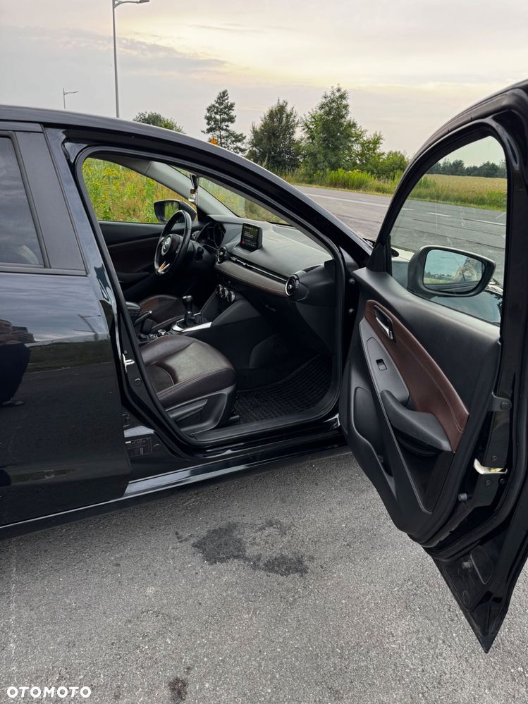 Mazda 2 - 8