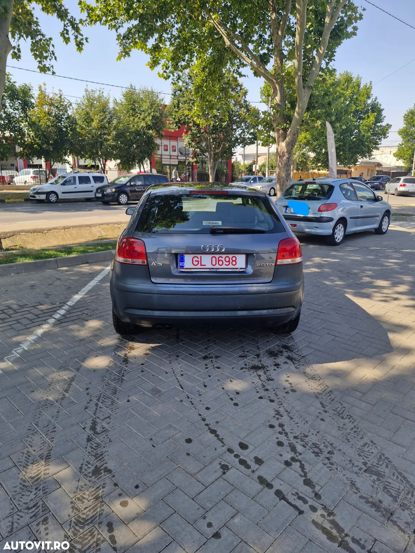 Audi A3 2.0 TDI Ambiente - 2