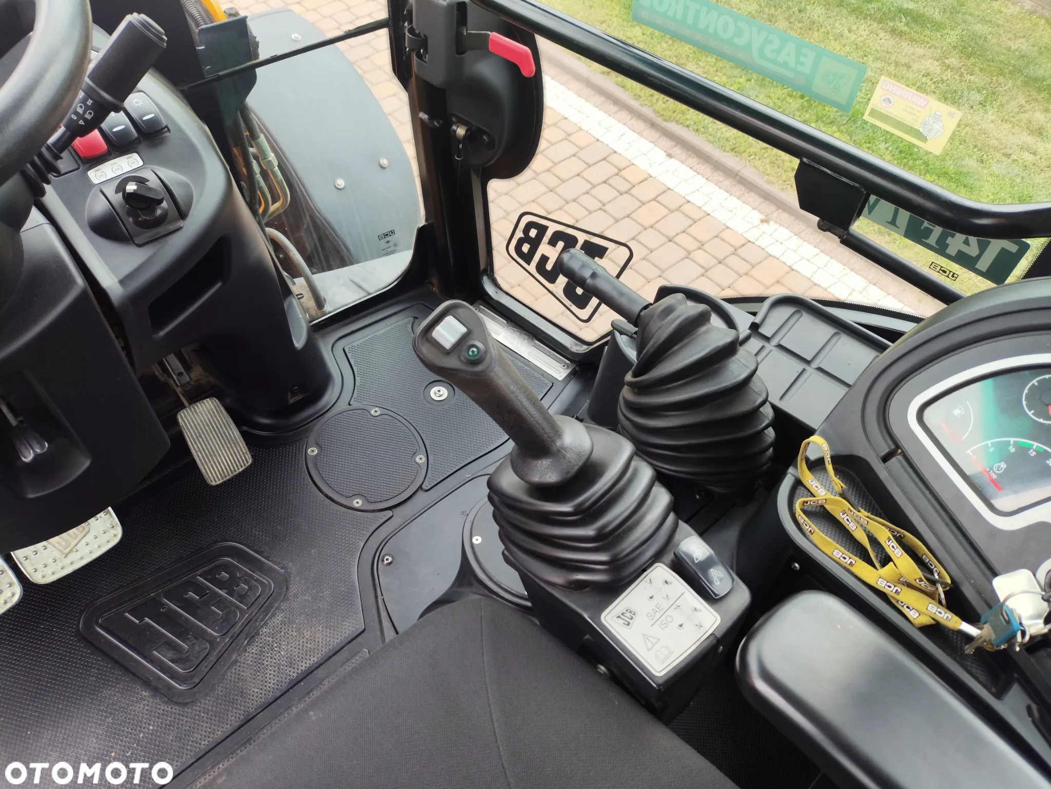 JCB 3CX CONTRAKTOR / bez  DPF I ADBLUE / JOYSTICK / SALONOWA / 2300 MTG / - 33