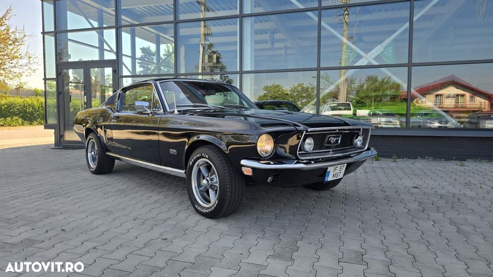 Ford Mustang - 3