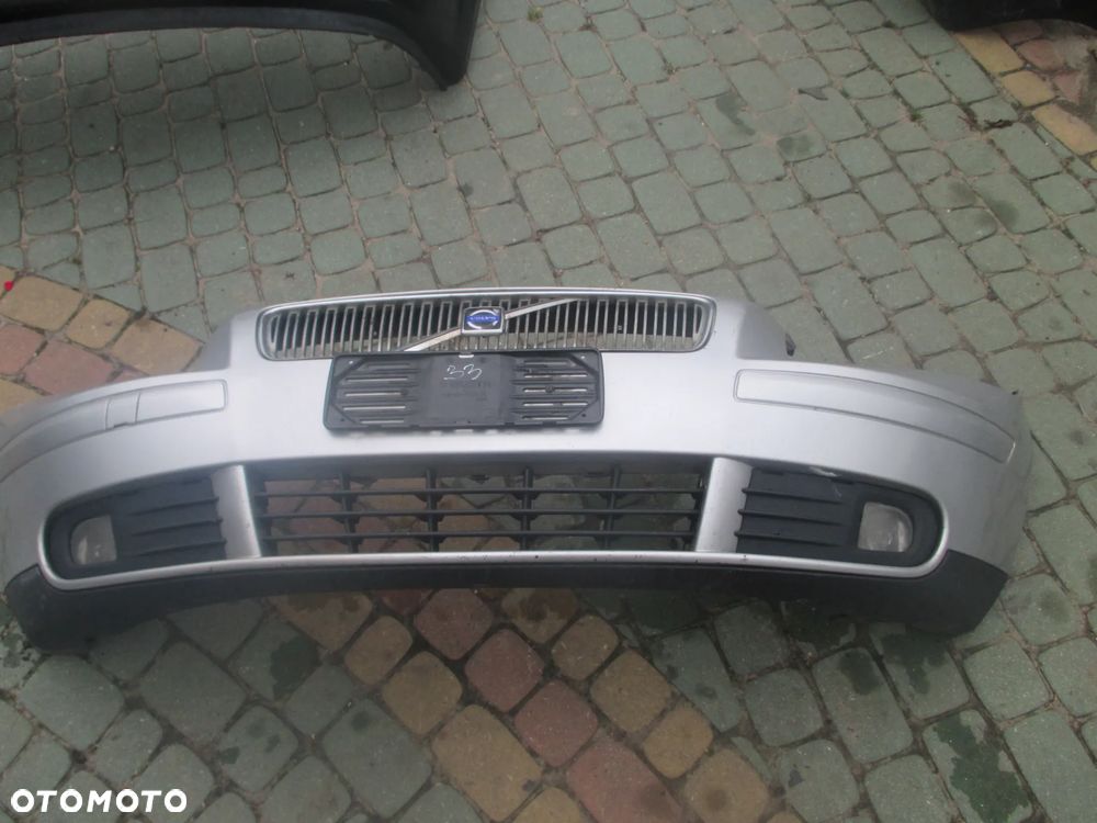 Zderzak Volvo S40 V40 + grill - 1