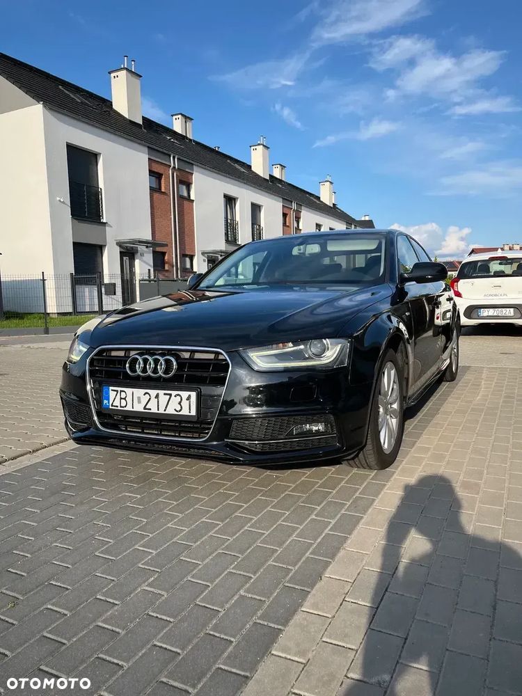 Audi A4 Limousine - 1
