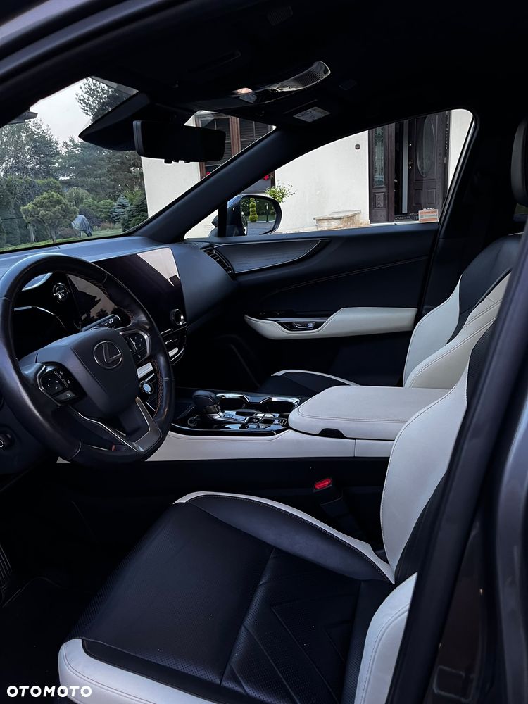 Lexus NX 450h+ Omotenashi AWD - 2