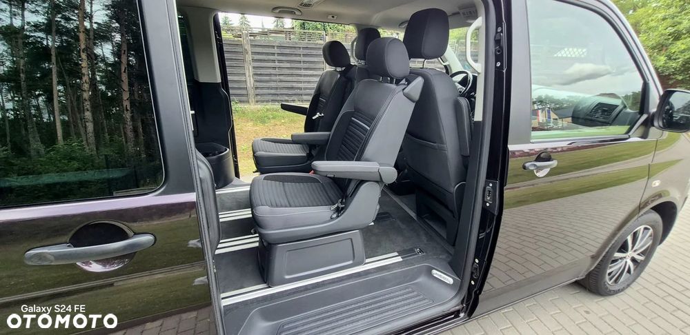 Volkswagen Multivan - 20