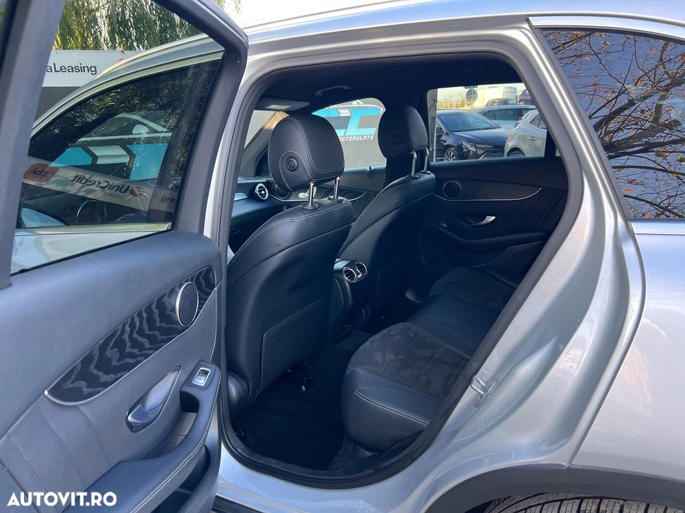 Mercedes-Benz GLC 220 d 4Matic 9G-TRONIC AMG Line - 25