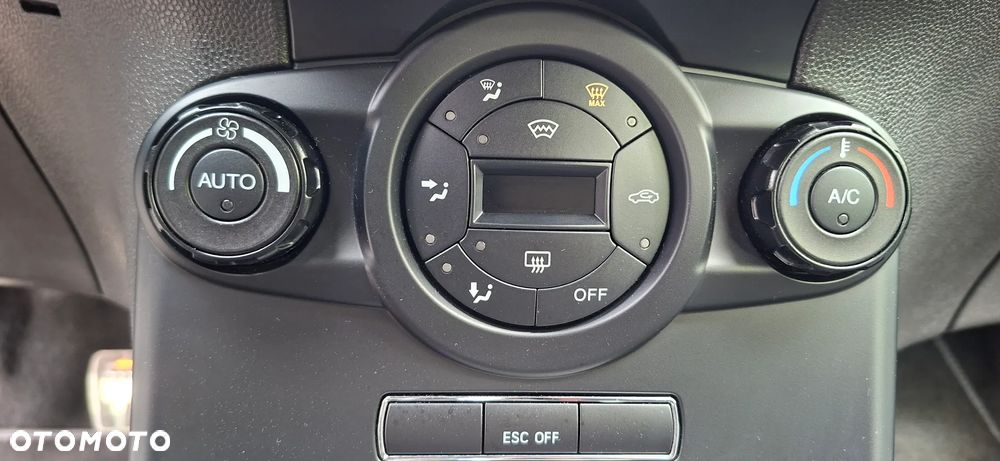 Ford Fiesta - 16