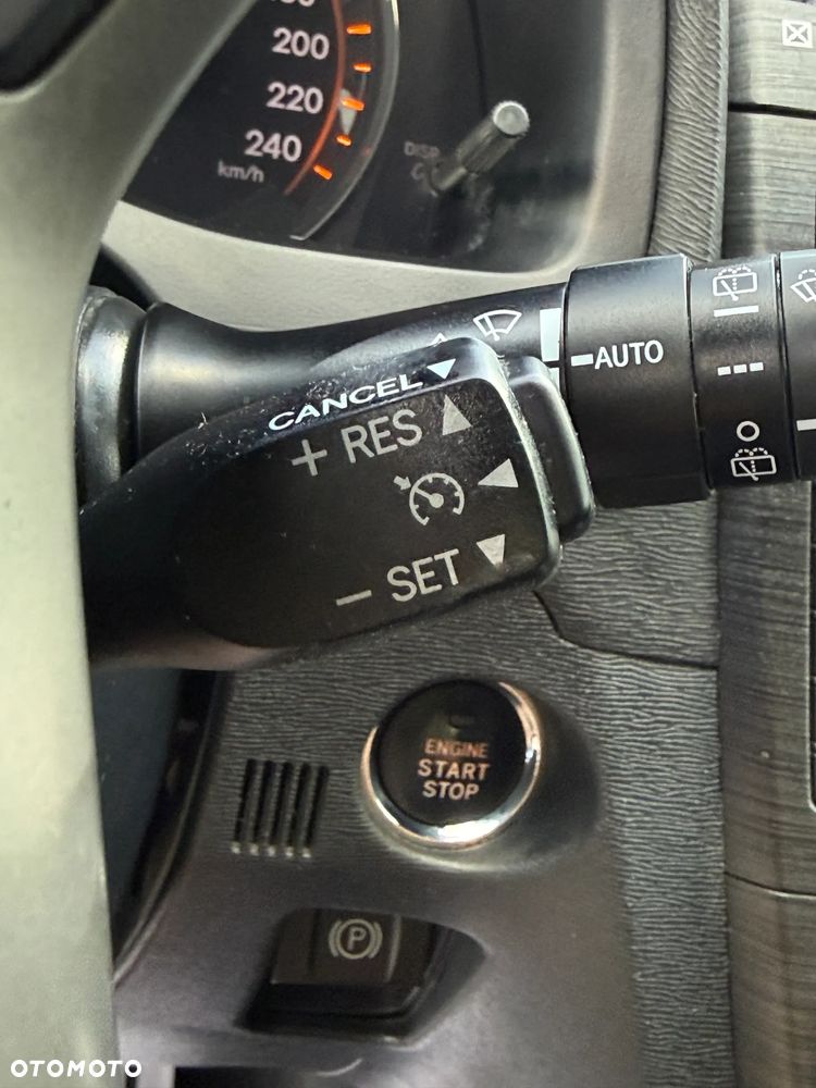 Toyota Avensis 1.8 Sol NAVI - 18