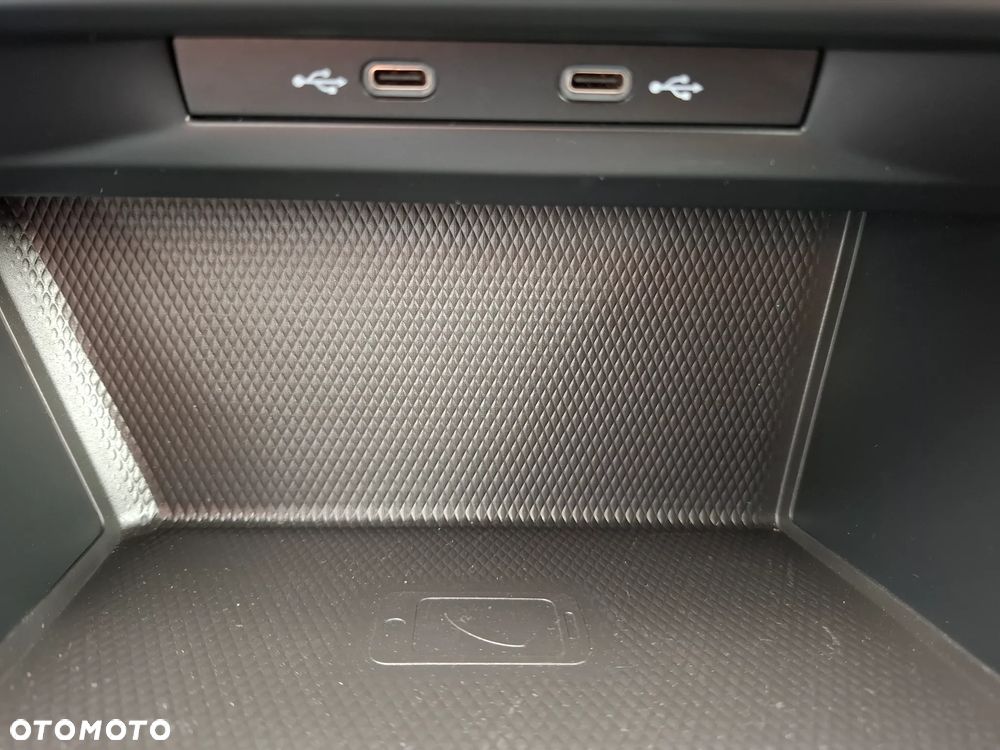 Volkswagen Golf 2.0 TDI SCR DSG Style - 22