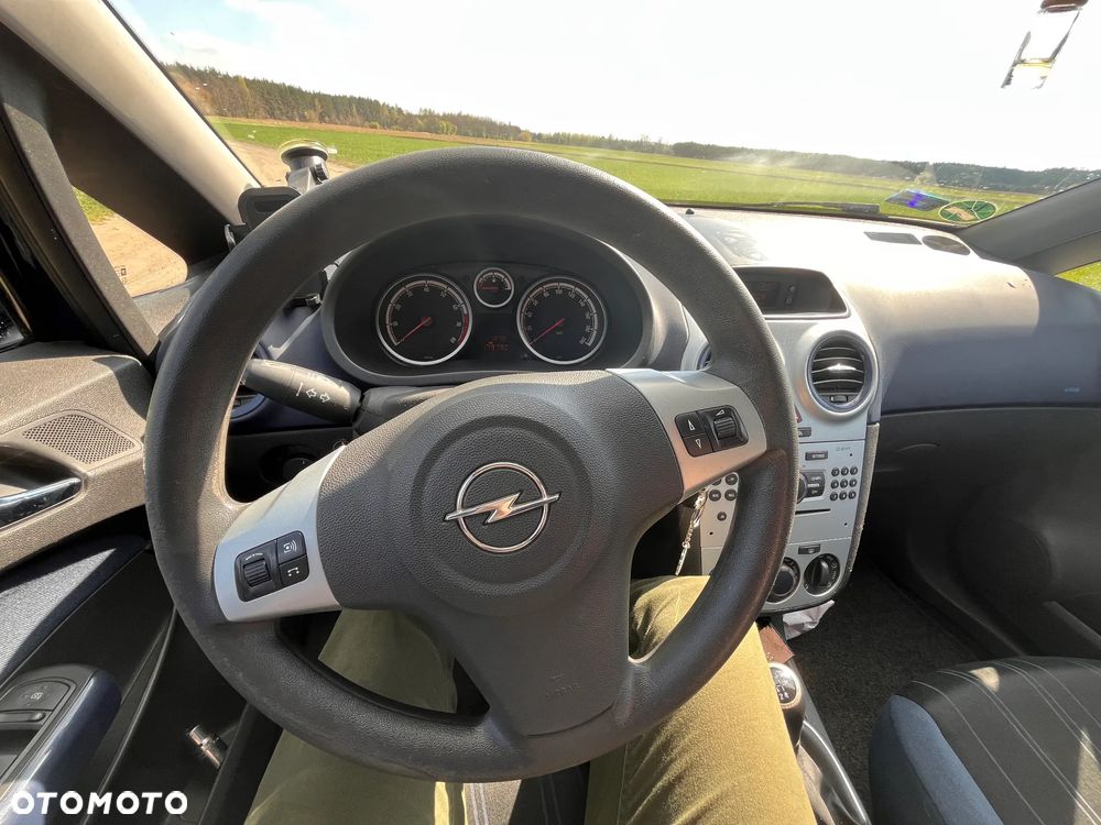 Opel Corsa 1.4 16V - 7