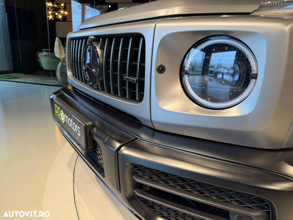 Mercedes-Benz G - 12