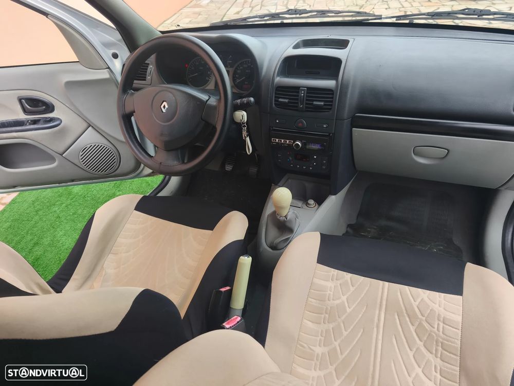 Renault Clio 1.2 16V Extreme - 12